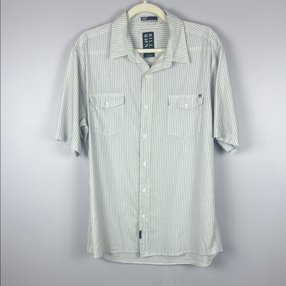 Billabong Gray Stripped Casual Button Down Shirt Short Sleeves Size Large - Picture 2 of 13